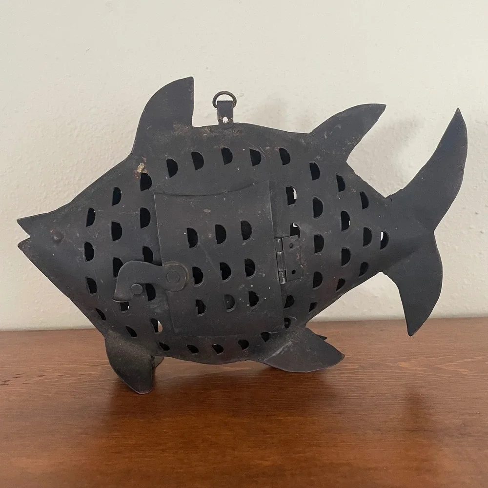 Rustic Metal Handcrafted Fish Tea Light/Candle Holder Lantern Distressed‎ READ
